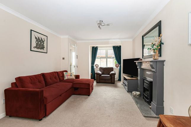 19, Butterfly Meadows, Beverley photo 3