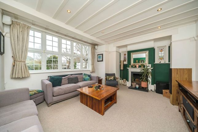 56, Villiers Avenue, Surbiton photo 4