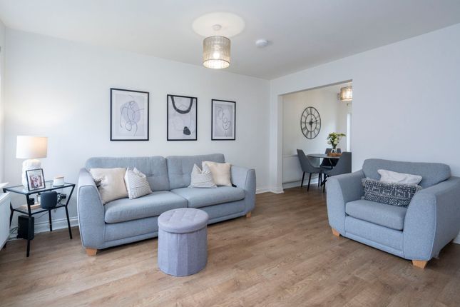 76 Wester Newlands Drive, Falkirk photo 3
