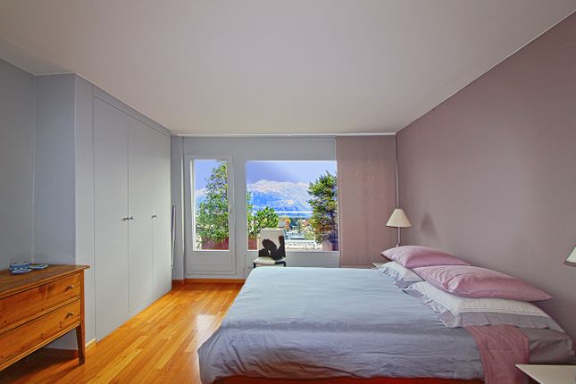Apartment for sale in Crans Sur Sierre, Crans Montana, Valais, Switzerland