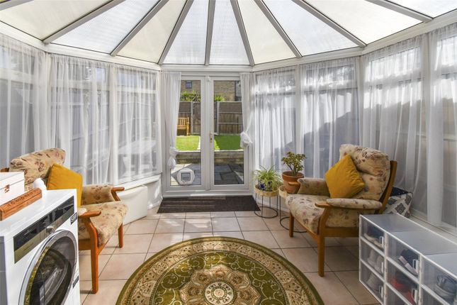 16, Chive Court, Hampshire photo 4