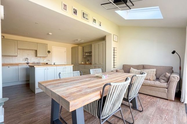 4 Occaney Close, York photo 3