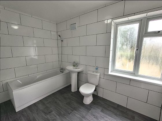 10, Bickford Road, Wolverhampton photo 4