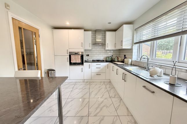 86, Longmeadows, Sunderland photo 5