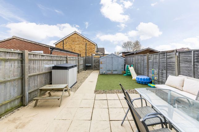 58 Parsons Mead, Abingdon photo 4