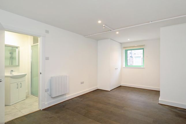 Terraced house for sale in Locarno Road, Acton