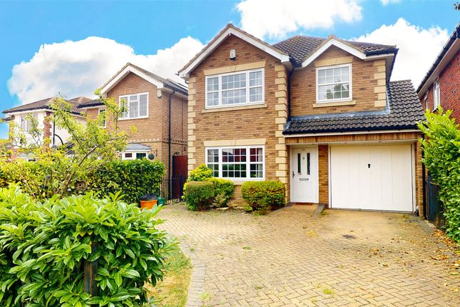 Thumbnail Detached house for sale in Worthing Road, Laindon, Essex