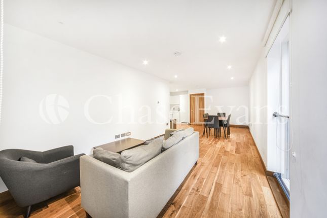 Beaufort Court, West Hampstead photo 2