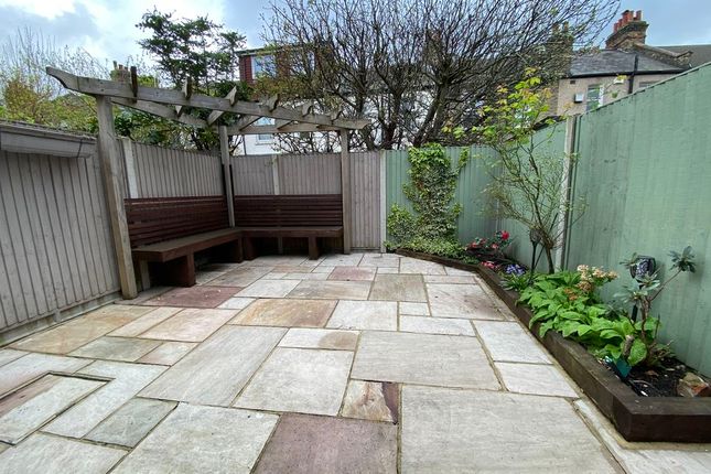 48, Gore Road, London photo 4
