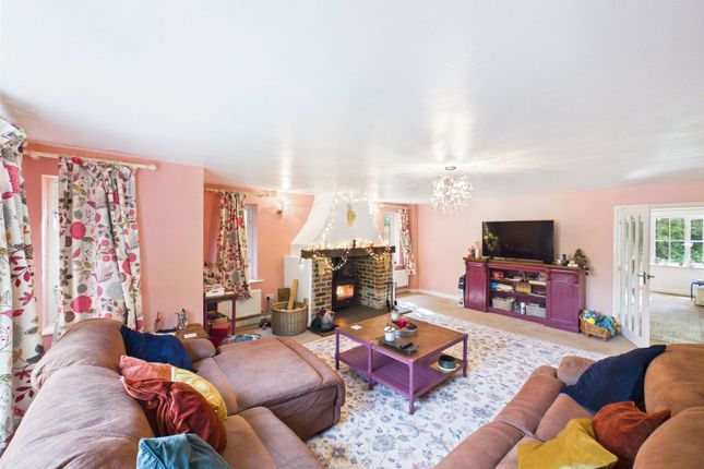 East Cottage,, Standlake Road, Witney photo 3