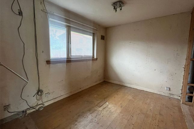 74, Ogilvie Way, West Lothian photo 2