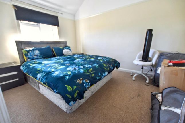 16, Manor Road, Eastbourne photo 4