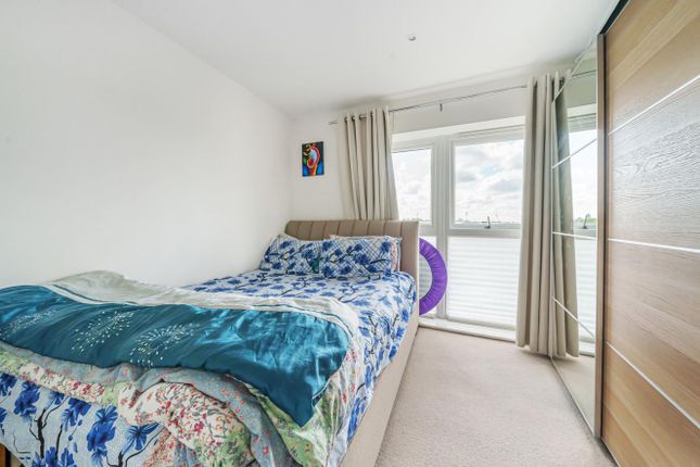 Flat for sale in Royal Court, Stanmore Place
