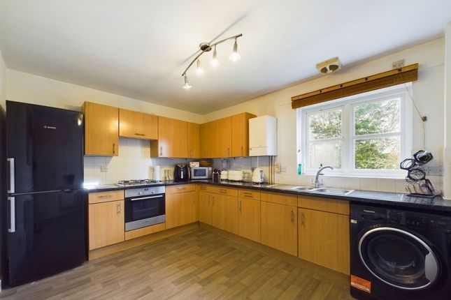 36 Sandalwood Drive, Ruislip photo 2