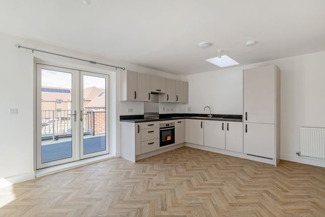 Leaf Living at Allium Park , Guildford, GU23, Ripley photo 3