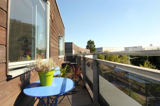 54 Coral House, Lapis Close, London photo 4