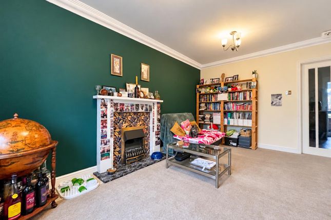20, Barracks Way, Leek photo 3