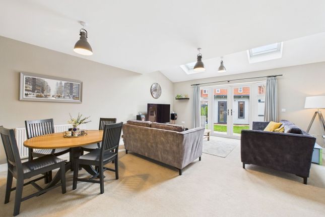 54, Chessall Avenue, Horsham photo 3