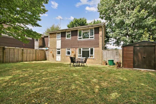 Thumbnail Flat for sale in Woodlands Close, Crawley Down