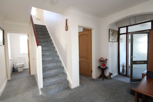 3 Broadsands Avenue, Paignton photo 3