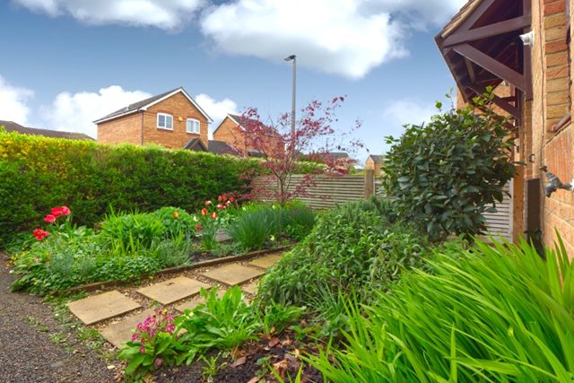 Semi-detached house to rent in Brearley Avenue, Oldbrook, Milton Keynes