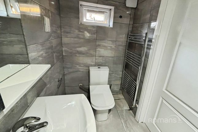 Room 1, 49, Earls Lane, Slough photo 5