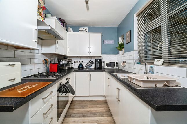779, Hotham Road South, Hull photo 4