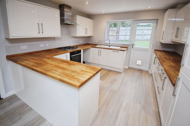 4, Downend Farm Close, Bridgwater photo 4