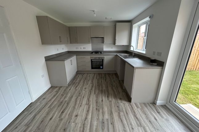 5, Harrier Drive, Worksop photo 2