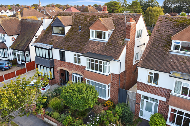 5-bed semi-detached on 205, Westbrook Avenue, Margate, £585,000
