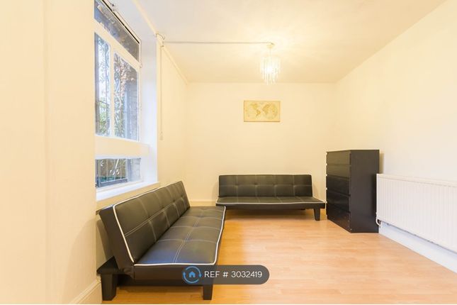 Flat, Arthur Wade House Baroness Road, London photo 2