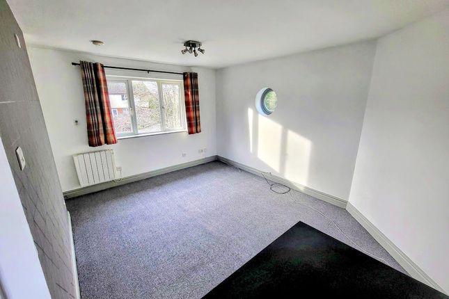 1 Sheppards Close, Newport Pagnell photo 4