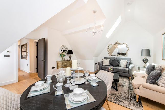 36, Apartment 11, London photo 3