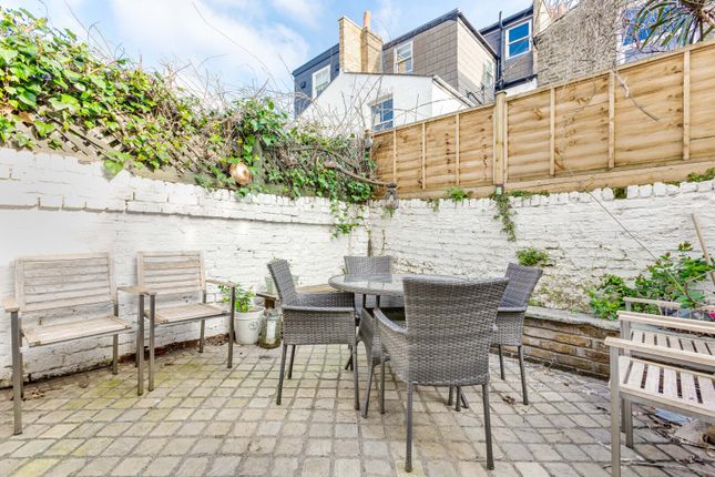 Terraced house to rent in Biscay Road, Hammersmith