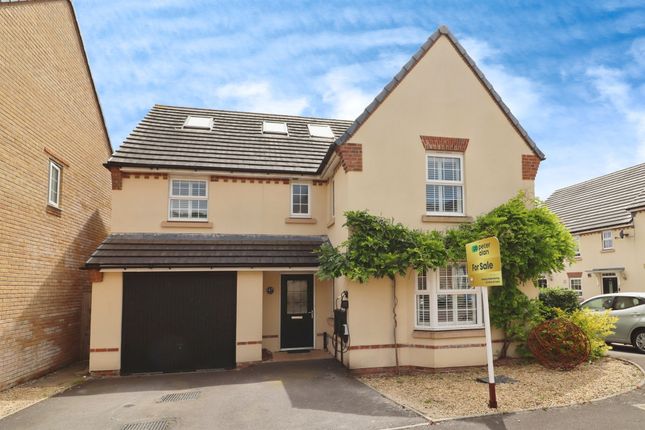 Thumbnail Detached house for sale in Rhodfa'r Morwydd, Penarth