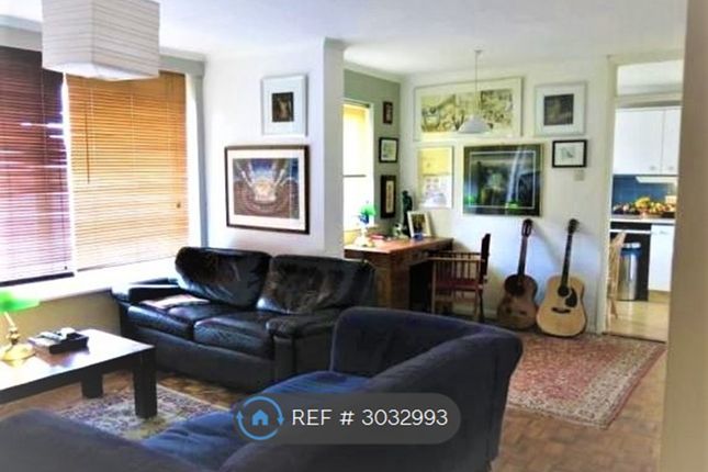 Fircroft Court, Woking photo 3