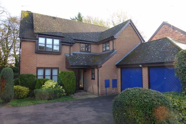 Thumbnail Detached house for sale in Hunt Close, Bicester