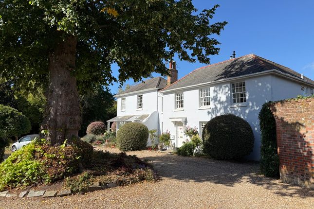 2-bed flat on Flat 4, Westfield House, 80 Westgate, Chichester, £195,000