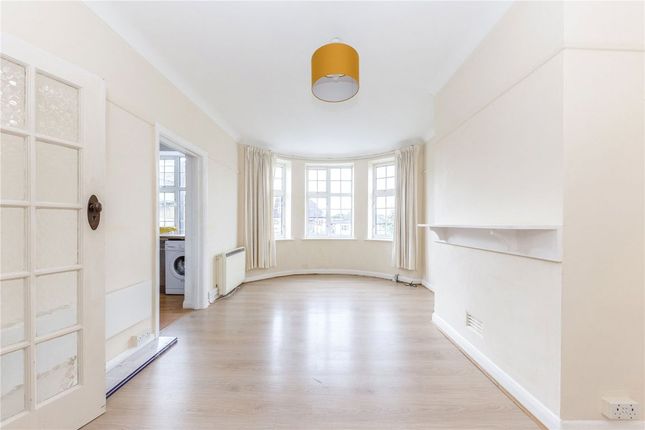 Flat 22, Richmond Court, Richmond Road, London photo 4