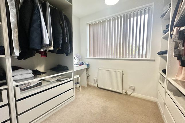 Terraced house for sale in Alsop Close, Dunstable