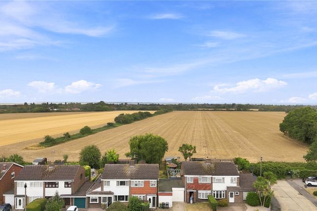 207, Conway Avenue, Great Wakering photo 3
