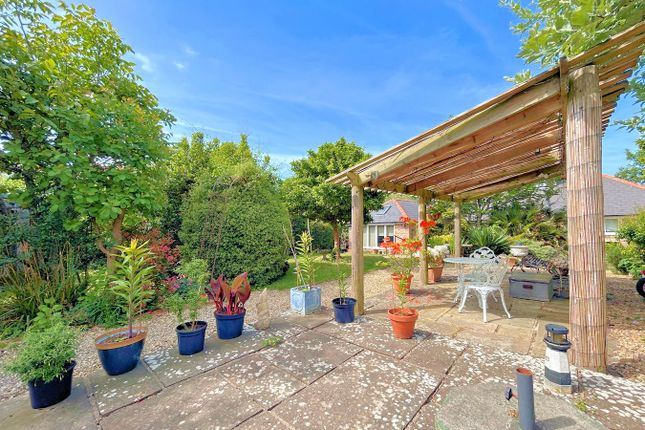 'Farm Bungalow', Bristol Road, Thornbury photo 3