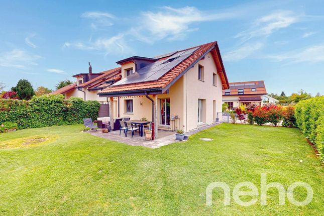 Thumbnail Villa for sale in Froideville, Canton De Vaud, Switzerland