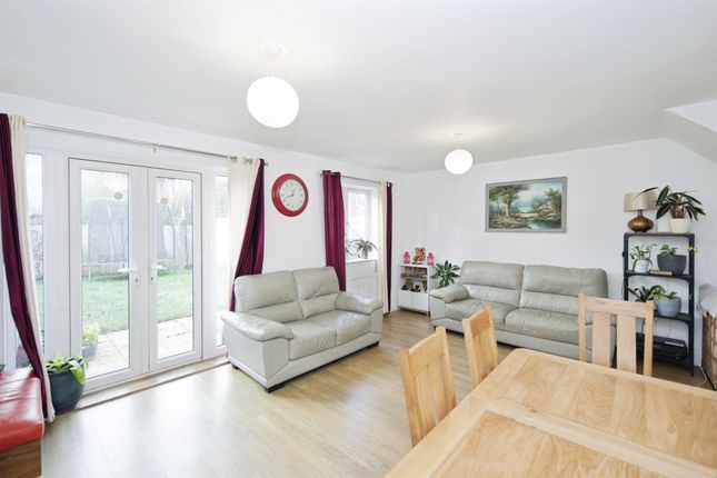 14, Meer Stones Road, Coventry photo 4