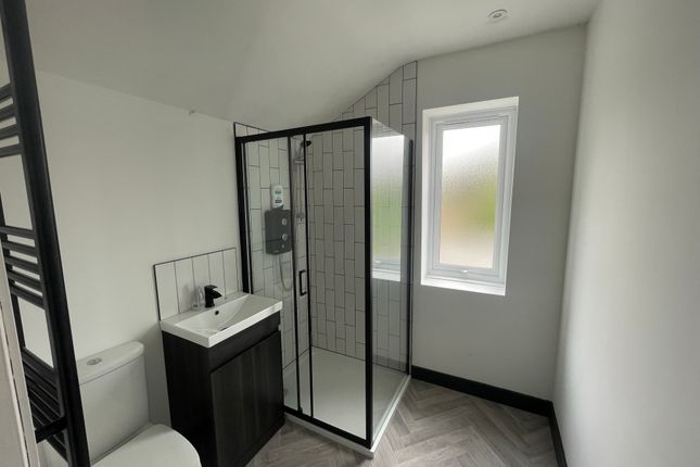92B, Nottingham photo 2