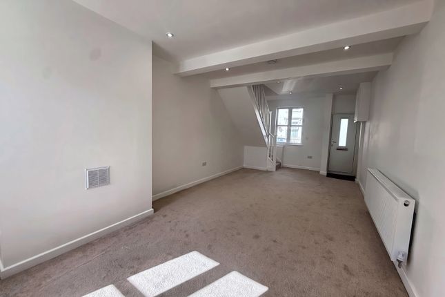 25, Cecil Street, Stourbridge photo 3