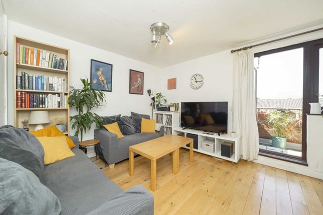 Flat to rent in Spode Walk, London