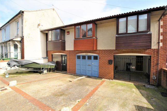 Thumbnail Property to rent in Haslemere Road, Southsea