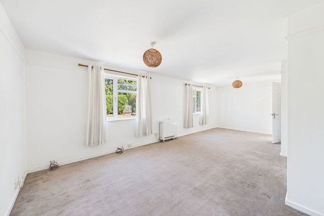 Salmond Drive, Thetford photo 2