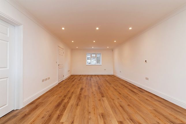 End terrace house for sale in Beethoven Road, Elstree, Borehamwood